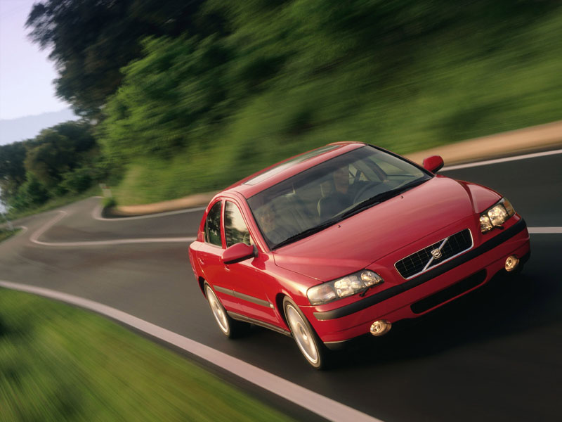 s60-800by600-45.jpg, 82094 bytes, 2/15/01