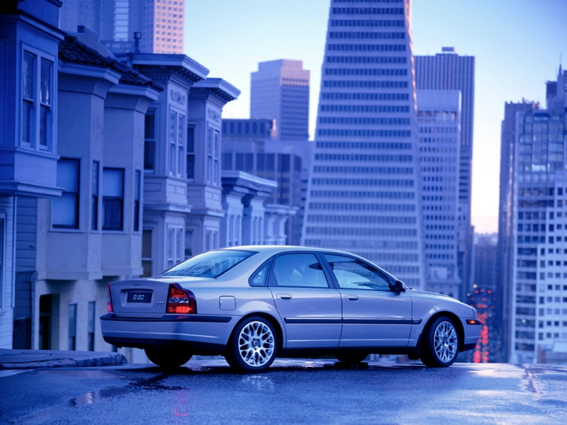 s80-800by600-32.jpg, 301670 bytes, 2/15/01